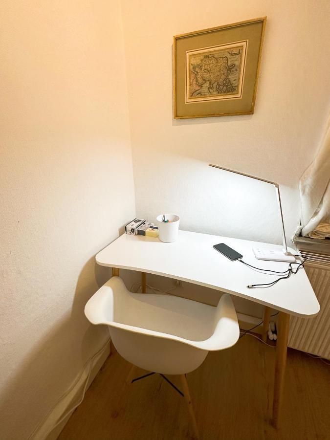 Igo Apartment 2 Schlafenzimmer Mit Waschmaschine Trockner Haustier Rheinufer 5Min Netflix Disney Plus 17-6 Duisburg Exterior foto