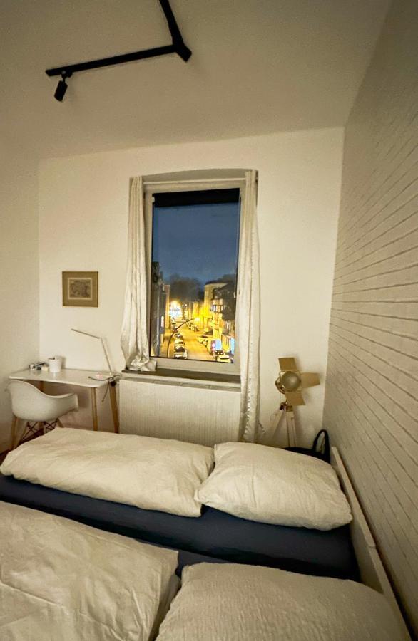 Igo Apartment 2 Schlafenzimmer Mit Waschmaschine Trockner Haustier Rheinufer 5Min Netflix Disney Plus 17-6 Duisburg Exterior foto